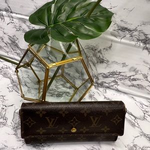 Authentic Louis Vuitton Brown Monogram Canvas Vintage (portefeuille) Full wallet